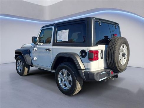 Used 2021 Jeep Wrangler Sport image 3