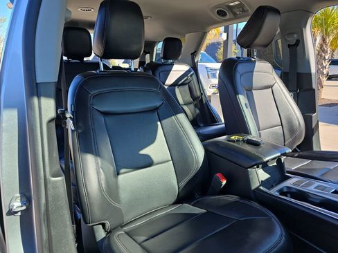 Used 2023 Ford Explorer Limited image 13