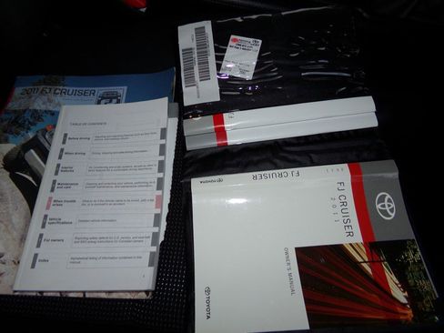 Used 2011 Toyota FJ Cruiser 4WD w/ Convenience Pkg image 89