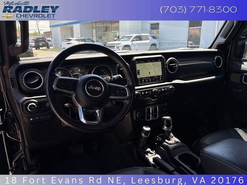 Used 2023 Jeep Wrangler Unlimited Sahara w/ Cold Weather Group AWD/4WD image 14