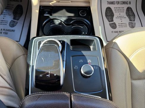 Used 2017 Mercedes-Benz GLE 350 image 22