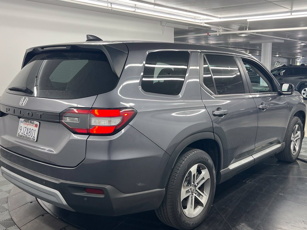 Used 2024 Honda Pilot EX-L image 4