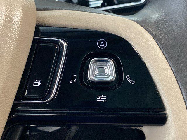 Used 2023 Lincoln Corsair AWD w/ Equipment Group 101A image 20