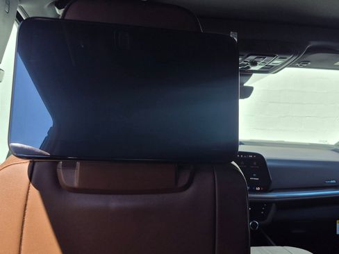 New 2026 Chevrolet Suburban High Country image 20