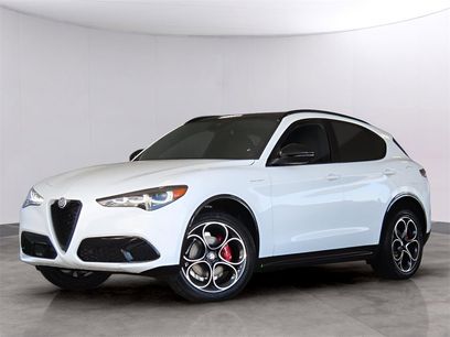 New 2025 Alfa Romeo Stelvio Sprint