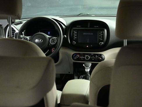 Used 2020 Kia Soul LX image 35
