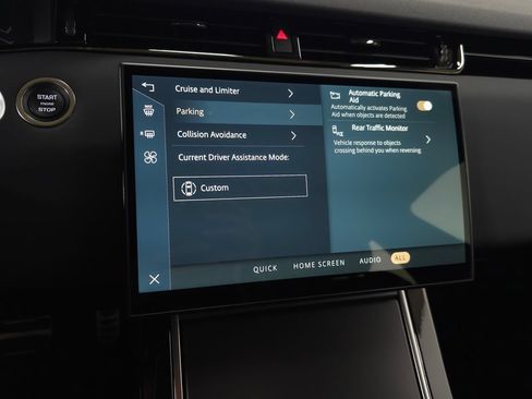 Certified 2024 Land Rover Range Rover Evoque Dynamic SE AWD/4WD image 28