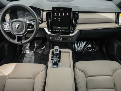 New 2026 Volvo XC90 B6 Plus w/ Protection Package Premier AWD/4WD image 20