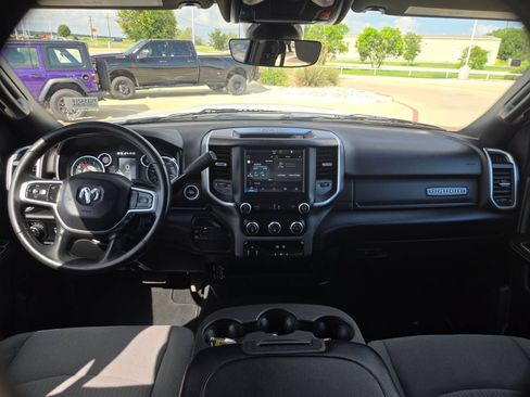 Used 2024 RAM 2500 Big Horn AWD/4WD image 15