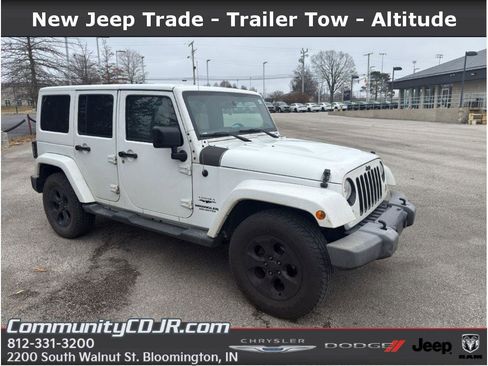 Used 2015 Jeep Wrangler Unlimited Sahara image 1