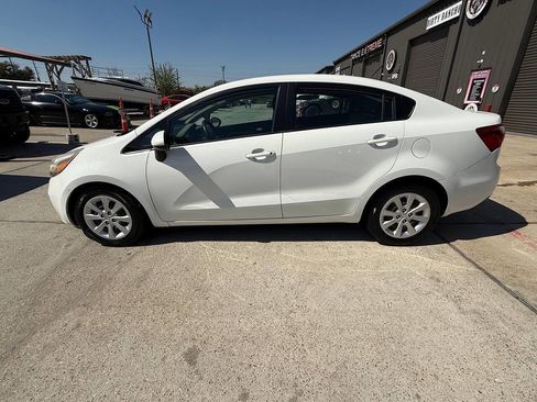 Used 2015 Kia Rio LX image 19