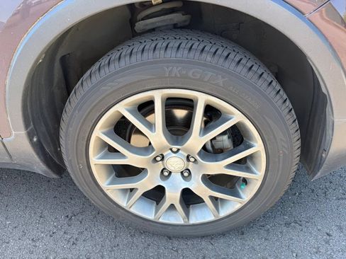 Used 2017 Buick Encore Sport Touring AWD/4WD image 25