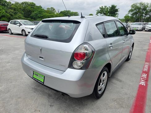 Used 2009 Pontiac Vibe w/ Preferred Package image 12