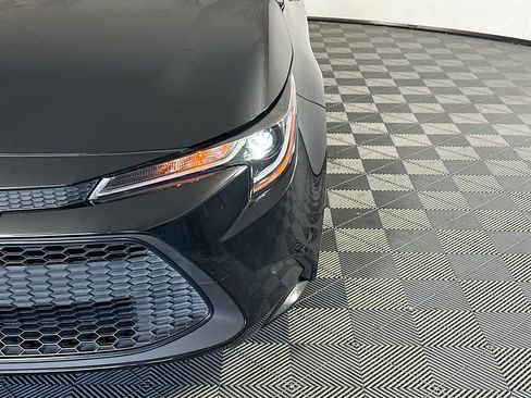 Used 2022 Toyota Corolla LE FWD image 9