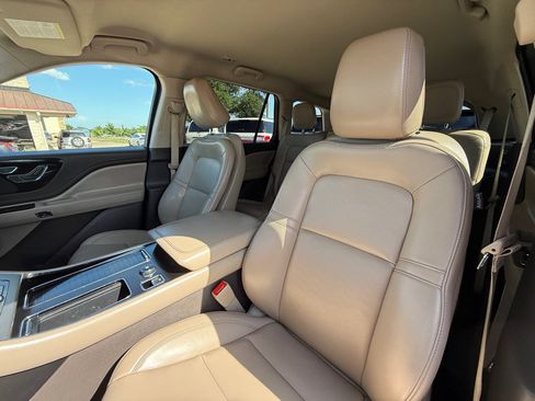 Used 2022 Lincoln Aviator 2WD image 18