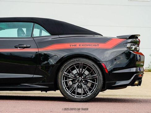 Used 2022 Chevrolet Camaro ZL1 RWD image 5