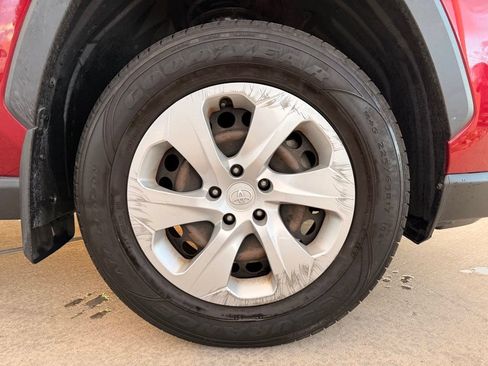 Used 2019 Toyota RAV4 LE w/ All Weather Liner Package AWD/4WD image 33
