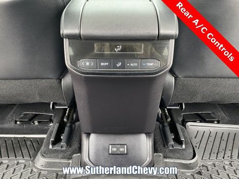 Used 2022 Toyota Highlander XLE image 48