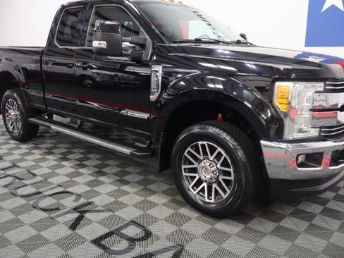 Used 2017 Ford F250 Lariat w/ Tow Technology Bundle AWD/4WD image 16