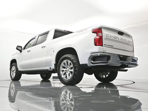 Used 2021 Chevrolet Silverado 1500 LTZ w/ LTZ Convenience Package II AWD/4WD image 44