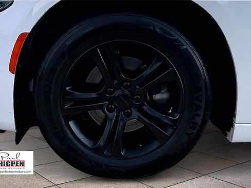 Used 2023 Dodge Charger SXT image 9
