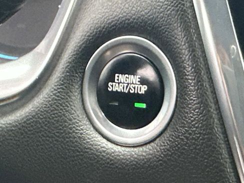 Used 2022 Chevrolet Traverse LT w/ LPO, Floor Liner Package image 16