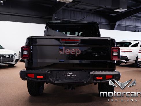 Used 2024 Jeep Gladiator Mojave AWD/4WD image 7