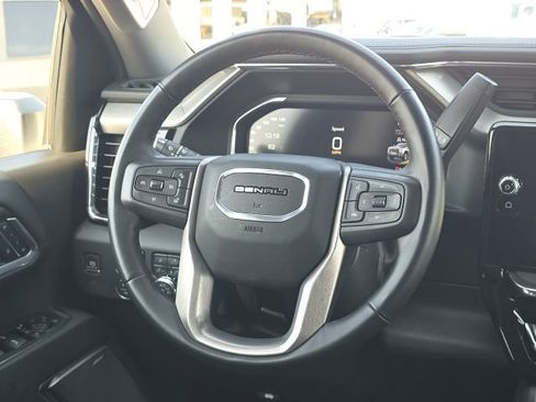 Used 2025 GMC Sierra 2500 Denali AWD/4WD image 39