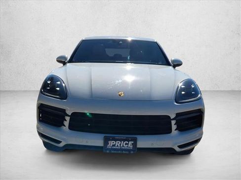 Used 2020 Porsche Cayenne image 2