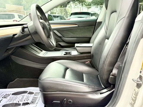 Used 2022 Tesla Model 3 Long Range AWD/4WD image 9