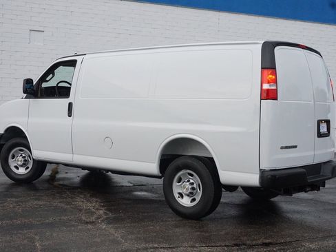 New 2025 Chevrolet Express 2500 Work Van image 8