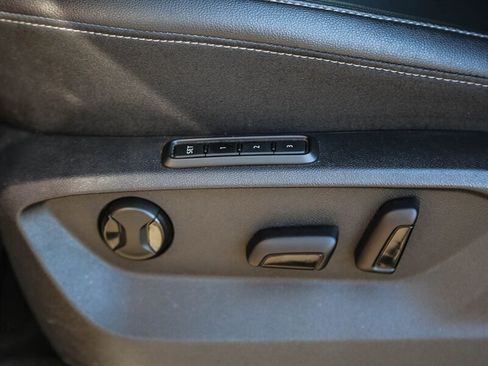 Used 2018 Volkswagen Atlas SEL w/ R-Line Package image 29