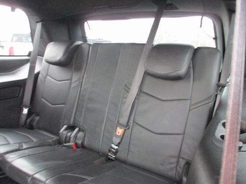 Used 2019 Cadillac Escalade Platinum image 22