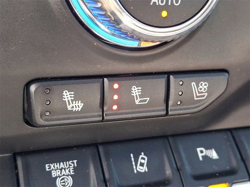 Used 2020 GMC Sierra 2500 Denali w/ Denali Ultimate Package image 27