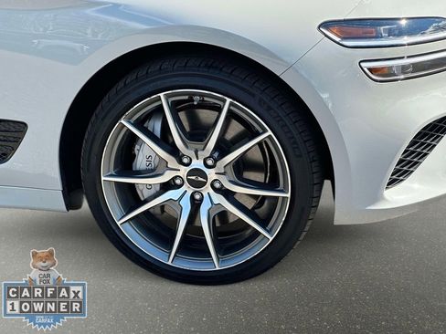 Used 2025 Genesis G70 2.5T AWD/4WD image 11