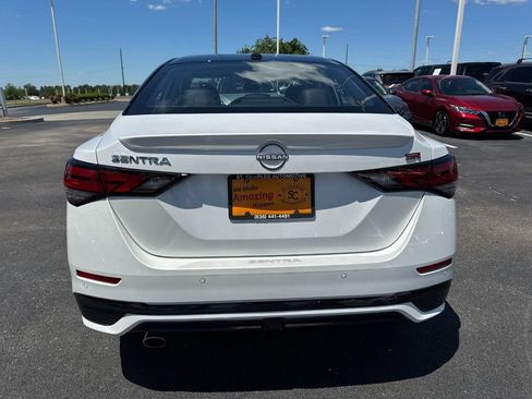 Used 2025 Nissan Sentra SR w/ SR Premium Package FWD image 4