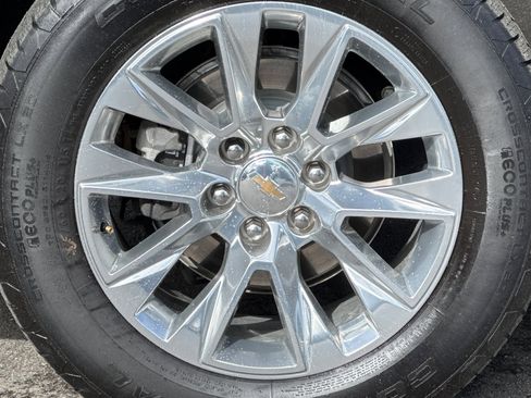 Used 2025 Chevrolet Tahoe Premier image 40