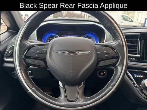 Used 2019 Chrysler Pacifica Limited w/ S Appearance Package image 11
