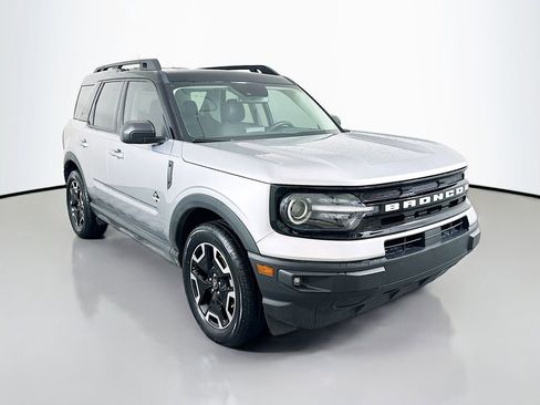 Used 2022 Ford Bronco Sport Outer Banks w/ Tech Package image 3