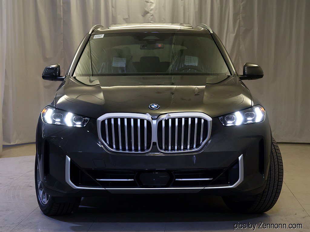 Used 2026 BMW X5 xDrive50e w/ Climate Comfort Package AWD/4WD image 5