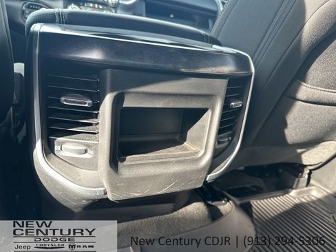 Used 2023 RAM 1500 Big Horn AWD/4WD image 14