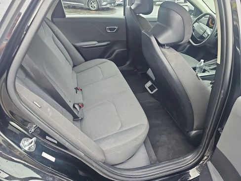 Used 2025 Kia K4 image 19