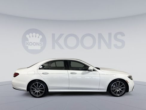 Used 2023 Mercedes-Benz E 350 4MATIC Sedan image 8