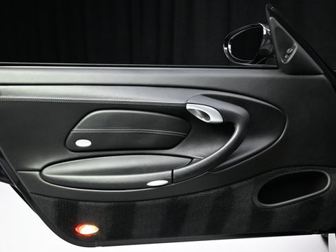 Used 2003 Porsche 911 GT2 RWD image 43