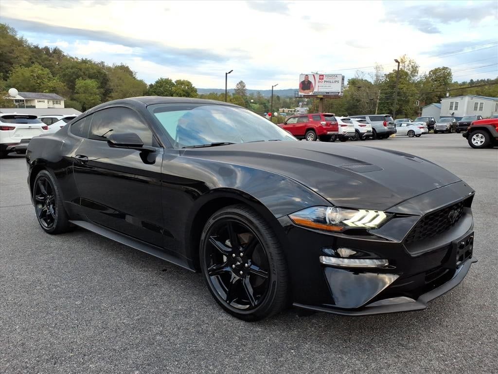 Used 2020 Ford Mustang Coupe w/ Equipment Group 101A RWD image 11