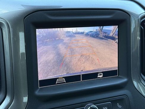 Used 2022 Chevrolet Silverado 1500 Custom image 16