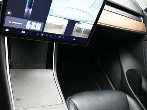 Used 2019 Tesla Model 3 Long Range image 19
