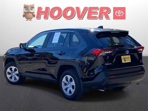 Used 2025 Toyota RAV4 LE image 5