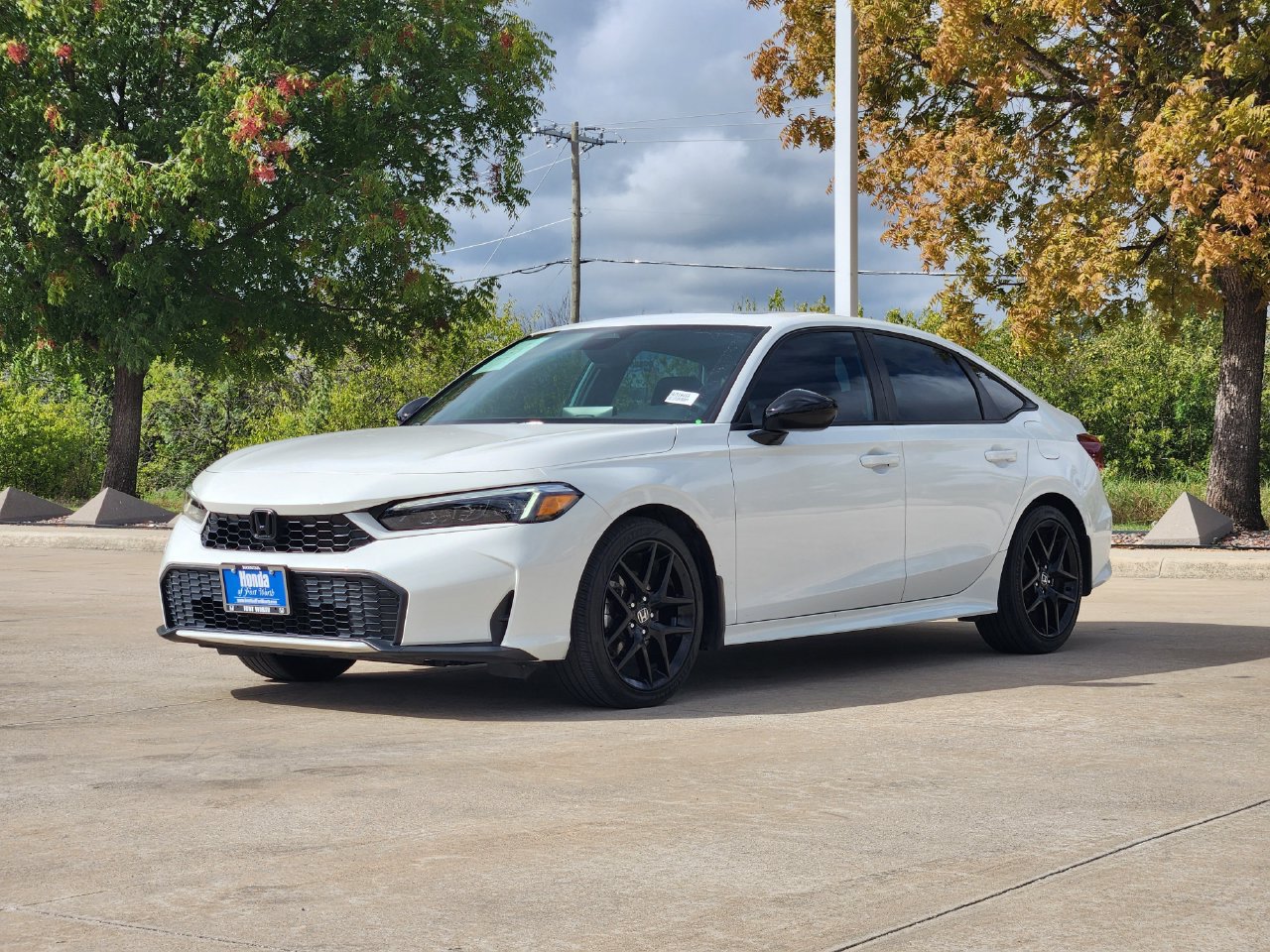 Used 2025 Honda Civic Sport image 3