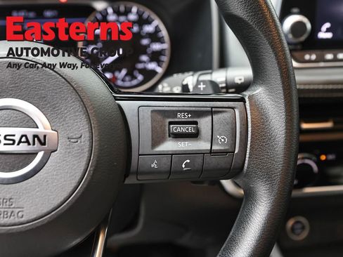 Used 2021 Nissan Rogue S AWD/4WD image 16